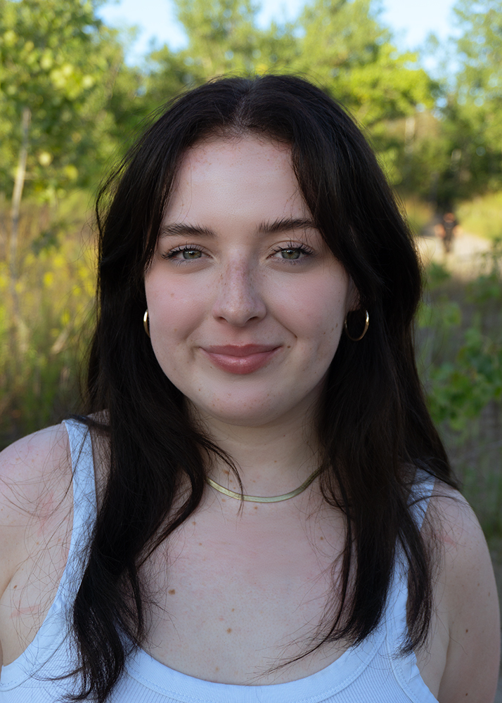 GRACE_CSIZMADIA_MAXEX30_HEADSHOT
